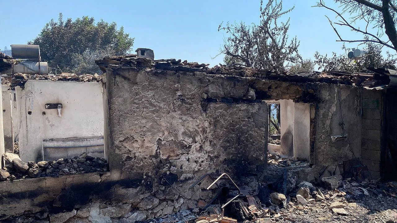 Seydikemer yangınında evini kaybetti: 'Canımızı zor kurtardık'