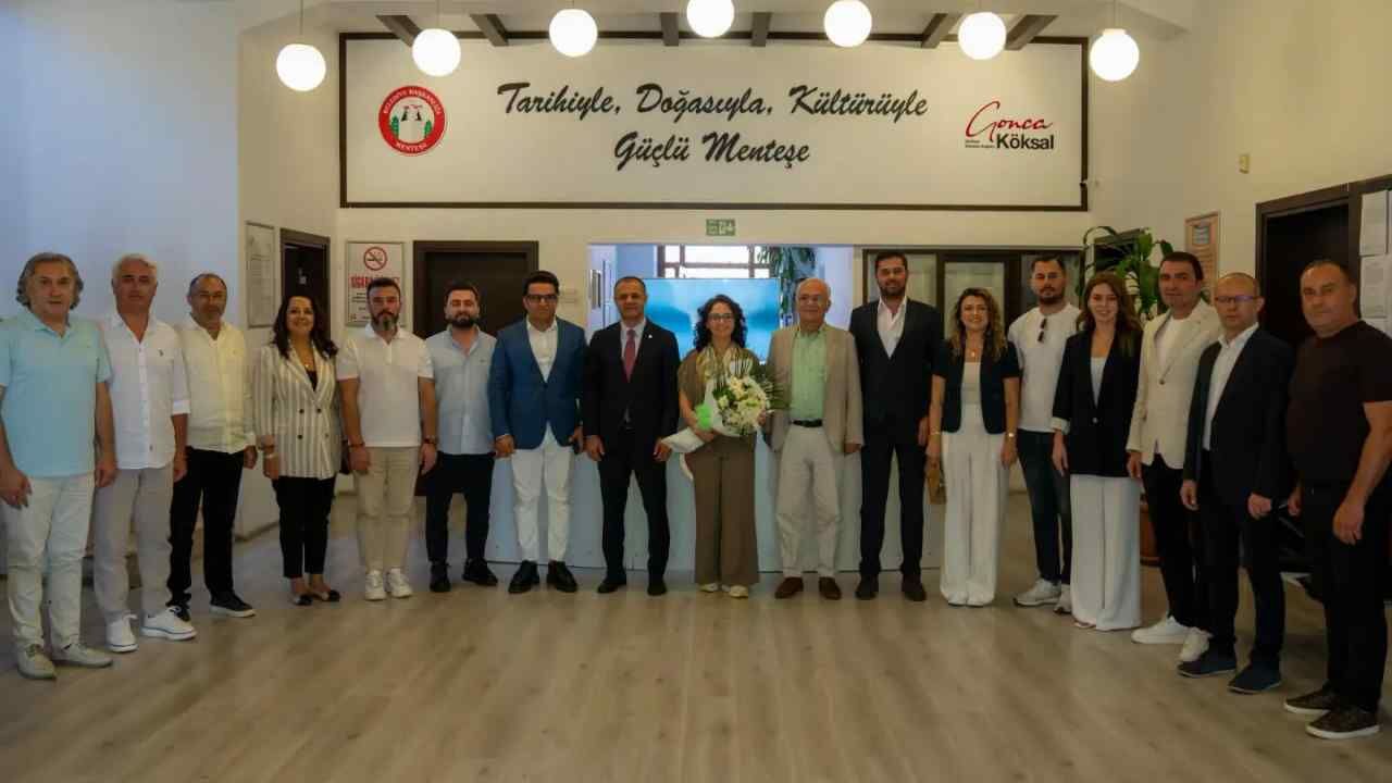 Muğlaspor Y&ouml;netiminden Başkan Aras&rsquo;a Yeni Sezon Ziyareti (2)