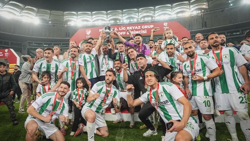 B&ouml;lgesel Amat&ouml;r Lig'den başladıkları yolculukta 1. Lig'e &ccedil;ıktılar