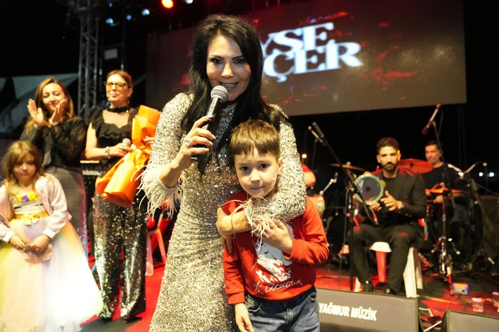 Domates Festivali’nde müzik ve coşku bir aradaydı
