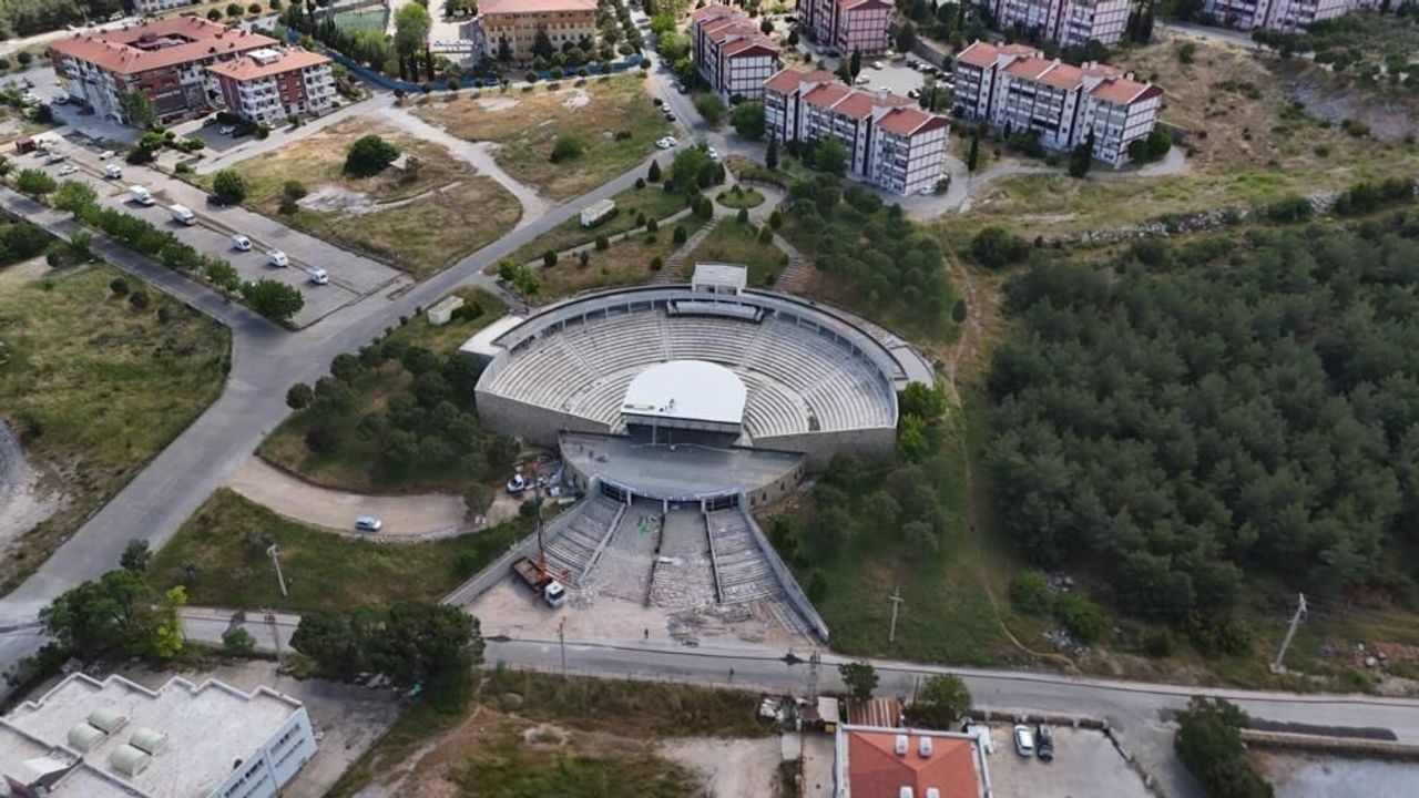 Şadan Gökovalı Açık Hava Tiyatrosu Yenileniyor