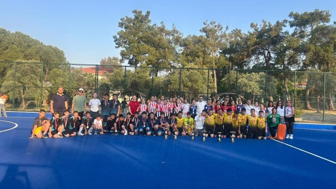 Hockey Excitement in Yatağan Ended with the Cup Ceremony