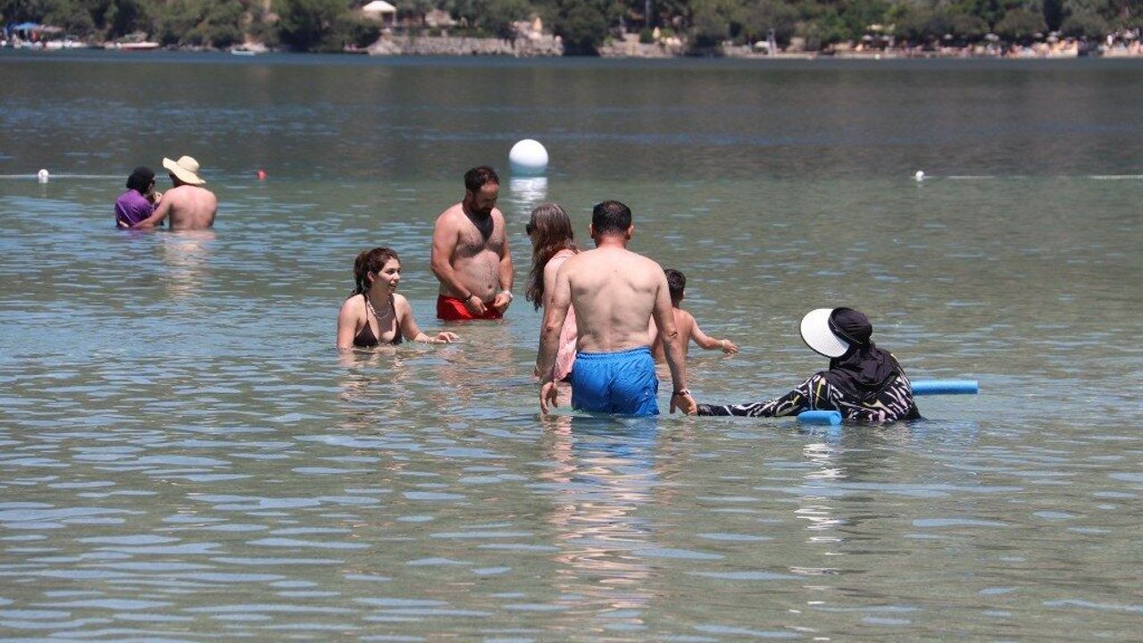 Haziranla birlikte hava da, deniz suyu da ısınıyor