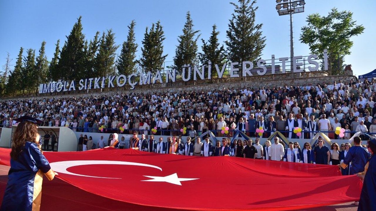 Geleceğin Öğretmenleri MSKÜ’den mezun oldu