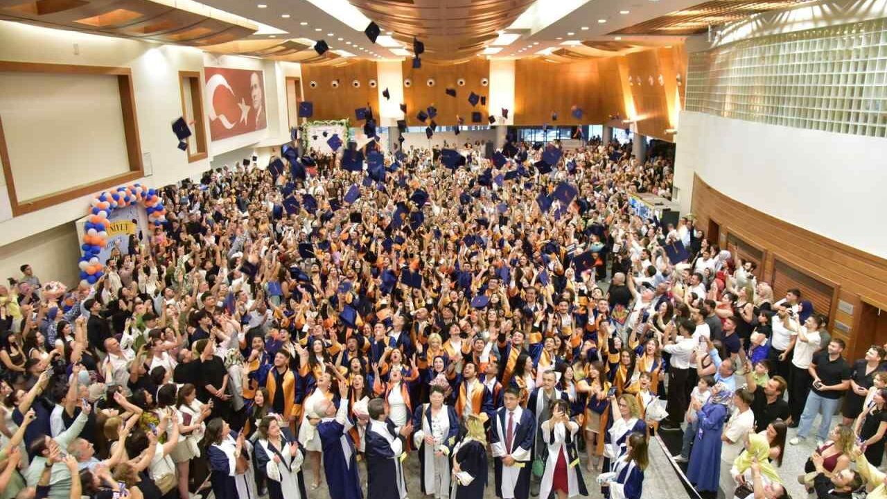 MSKU Faculty of Literature Graduation Ceremony Held