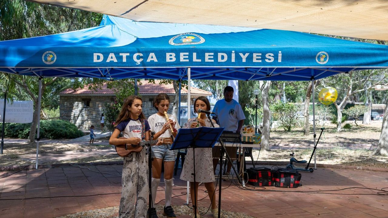 Datça Çocuk ve Oyun Şenliği yüzlerce çocuğu buluşturdu