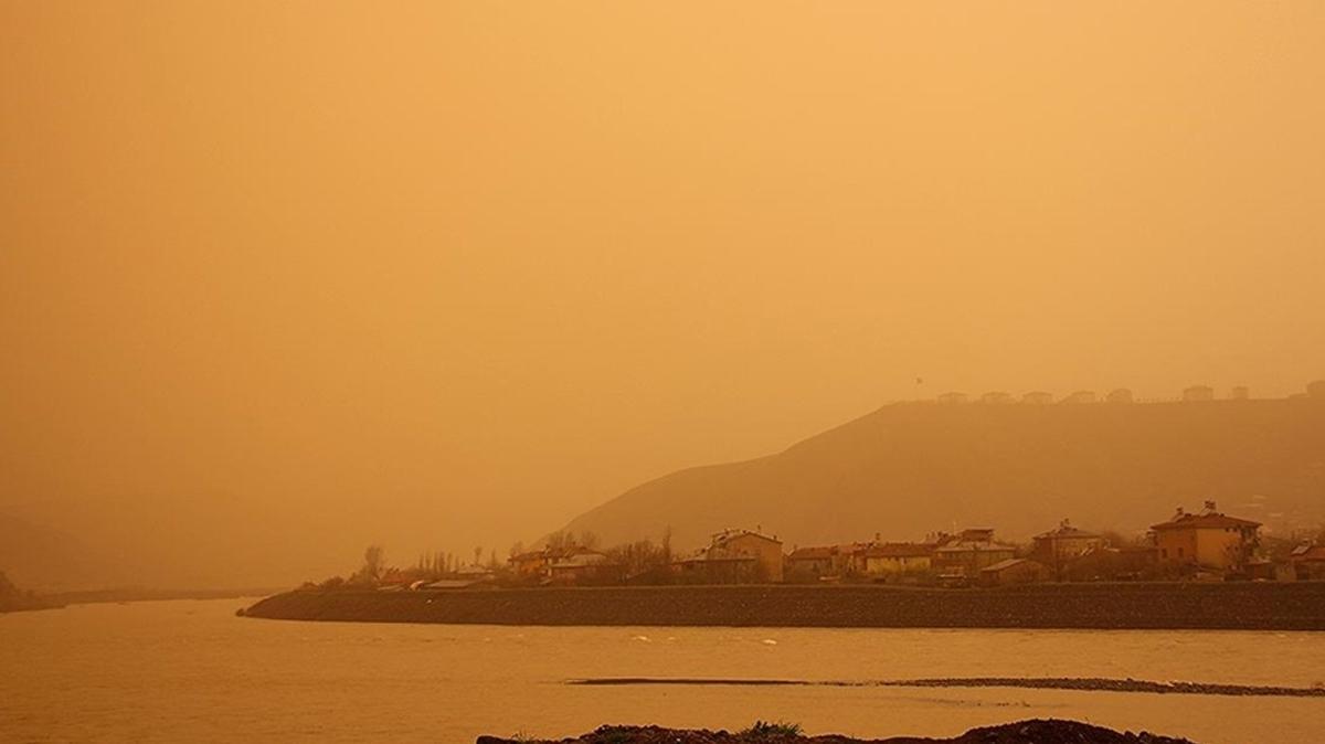 Meteorolojiden toz bulutu alarmı: Dikkatli ve tedbirli olun