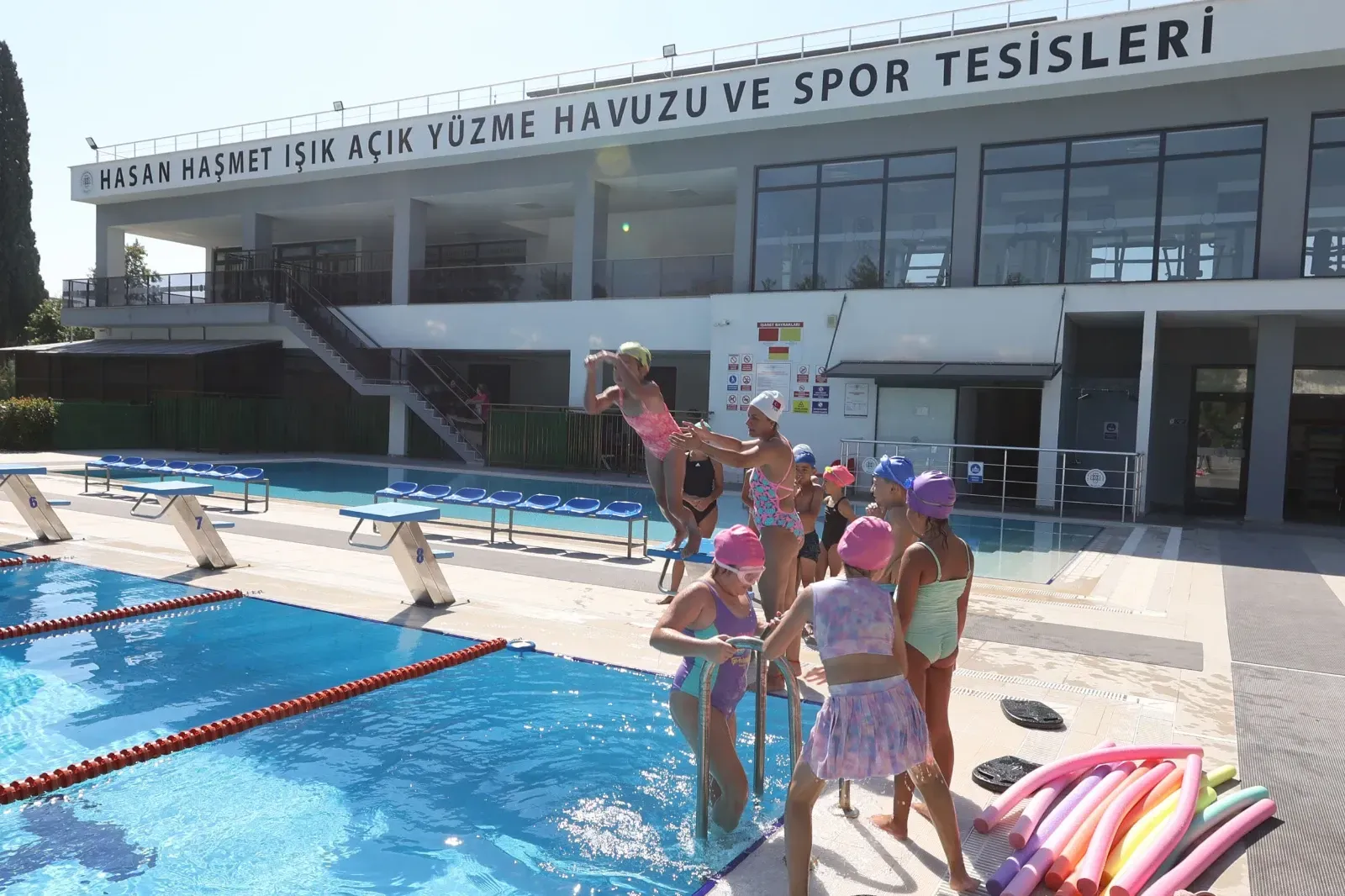 Yatağan'da Çocuklar Yazı Havuzda Karşılayacak