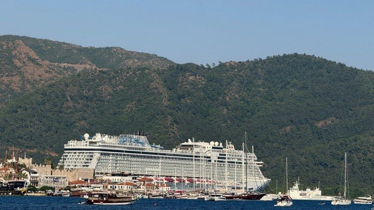 Marmaris’i bir haftada üç kruvaziyer ziyaret edecek