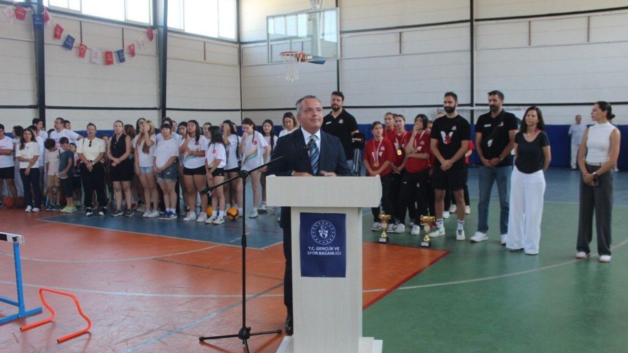 Fethiye’de “Yaz Spor Okulları” açılış töreni ile başladı
