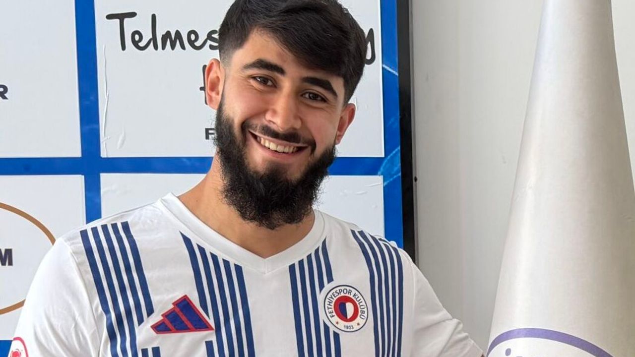 İngiltere doğumlu savunmacı Mert Apat, Fethiyespor'da