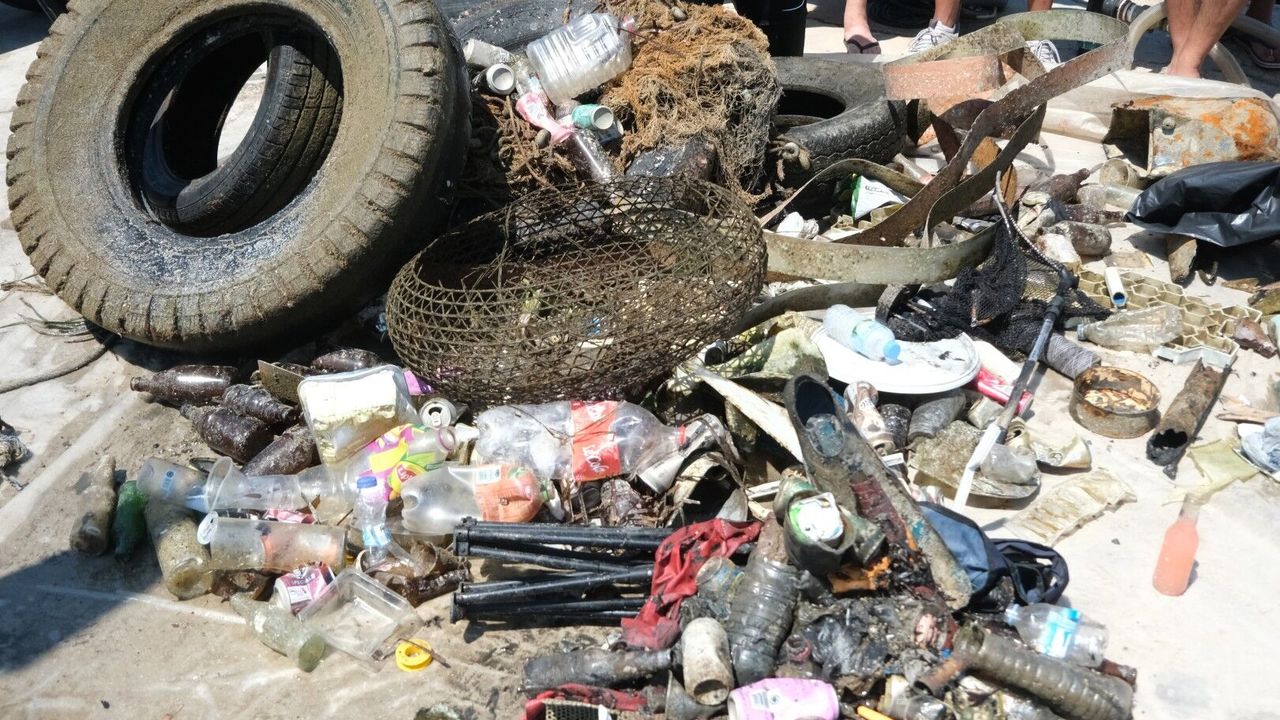 The 9th Stage of Underwater Cleaning in Bodrum Was Held in Gündoğan