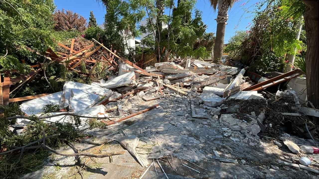 Bodrum’da Kaçak Yapılara Yıkım: 64 Yapı Kaldırıldı