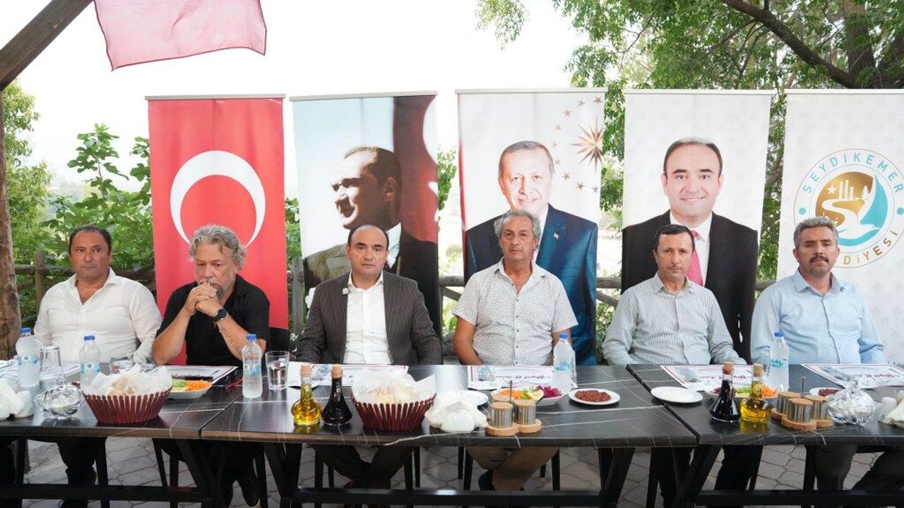 Başkan Akdenizli, "Basın demokrasimizin vazgeçilmez unsurudur"
