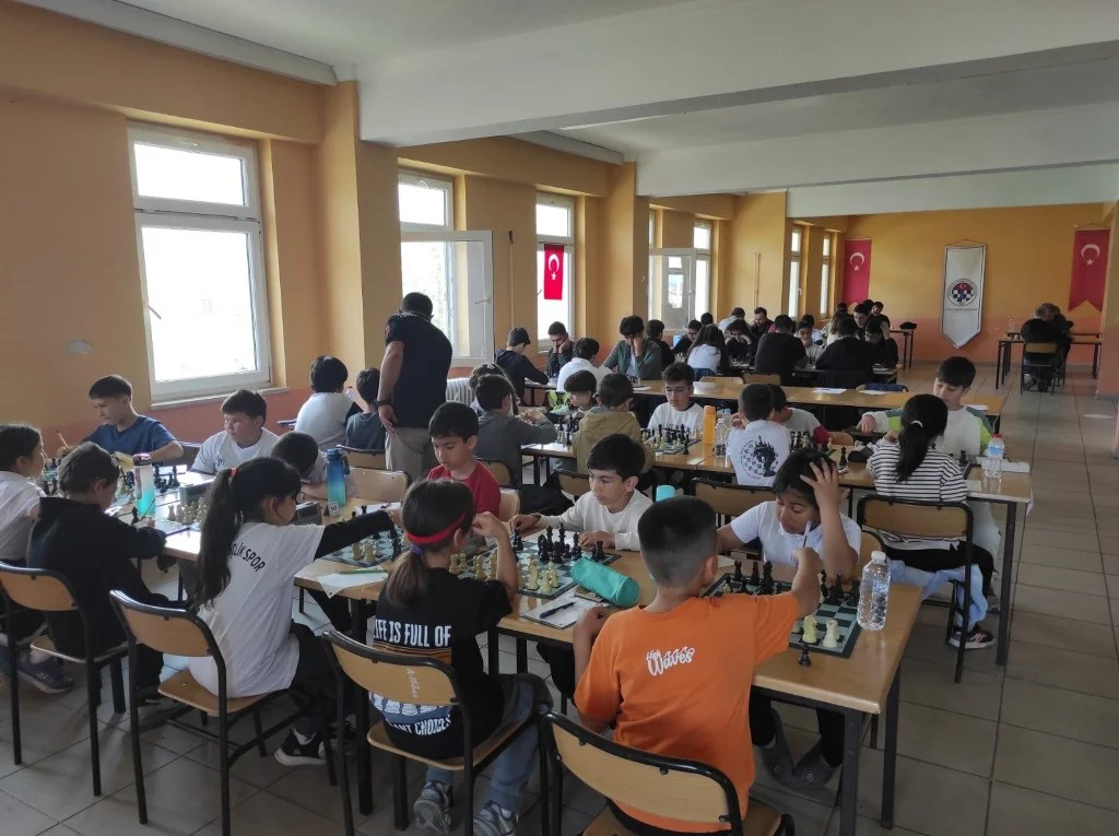 Köyceğiz’de 23 Nisan satranç turnuvası düzenlendi