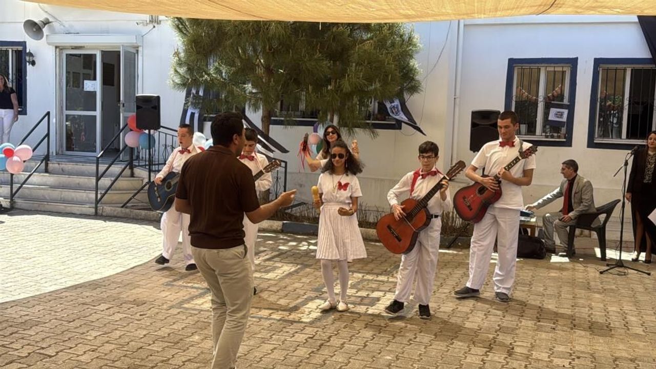 Bodrum’da Özel Öğrencilerden Duygu Dolu Gösteri