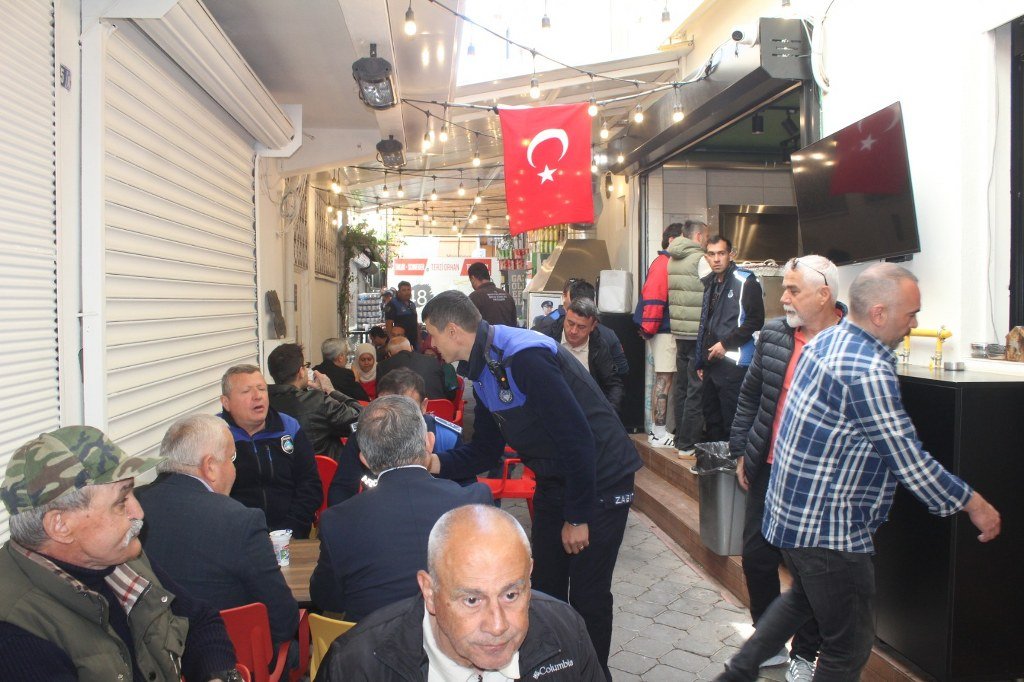 Merhum zabıta personeli Ersoy için hayır yemeği verildi